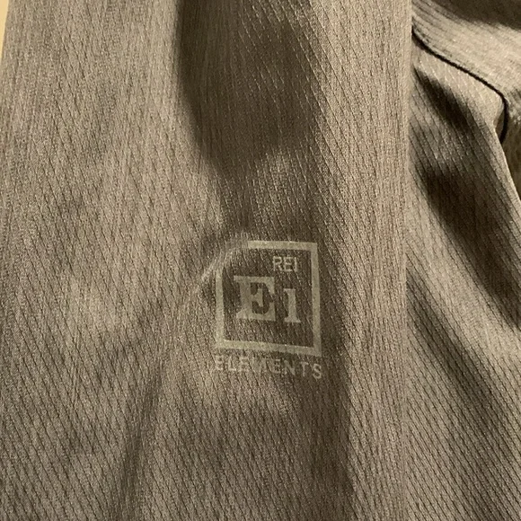 REI Elements Co-Op winter jacket black with removable hood - Picture 6 of 10